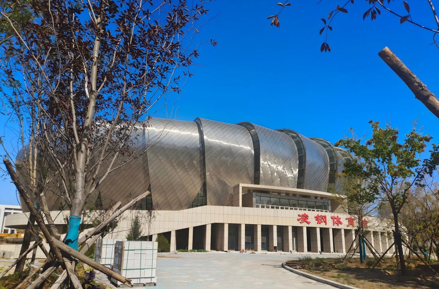 مشاركة الحالة | لماذا أصبح بلاط الحوائط الستائرية من شركة Beata Ceramics هو الاختيار الأول لمشروع Lingang Gymnasium؟